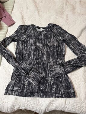 Long-sleeve Lululemon Swiftly Tech
